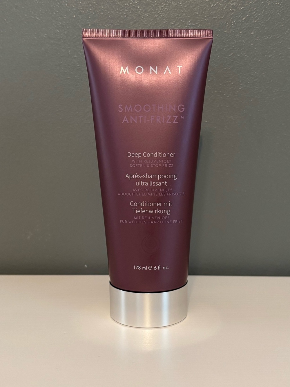 Monat Smoothing Anti-Frizz Deep Conditioner